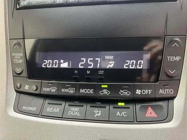 トヨタ アルファード 240S 茨城県 2013(平25)年 5.8万km ホワイトパールクリスタルシャイン 純正ナビ/バックカメラ/フルセグ/社外フリップダウンモニター/クルーズコントロール/クリアランスソナー/両側電動スライドドア/ETC/純正18インチAW/スマートキー