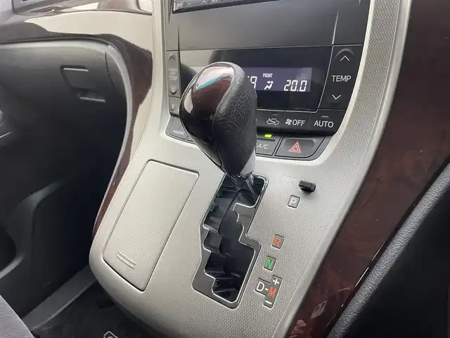 トヨタ アルファード 240S 茨城県 2013(平25)年 5.8万km ホワイトパールクリスタルシャイン 純正ナビ/バックカメラ/フルセグ/社外フリップダウンモニター/クルーズコントロール/クリアランスソナー/両側電動スライドドア/ETC/純正18インチAW/スマートキー