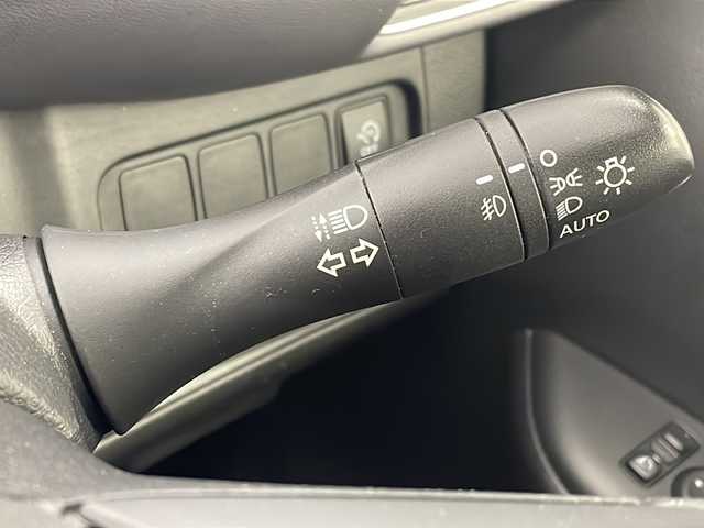 日産 セレナ ハイウェイスター V 栃木県 2020(令2)年 7.5万km ブリリアントホワイトパール 社外SDナビ/（BT/AM/FM/フルセグ）/プロパイロット/車線逸脱防止/後側方衝突防止支援/エマージェンシーブレーキ/速度標識表示/道路標識表示/駐車支援/ふらつき防止/両側パワースライドドア/ステアリングスイッチ/電動格納ミラー/ETC/ドライブレコーダー
