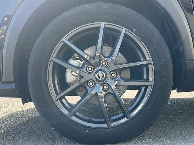 日産 キックス X 香川県 2022(令4)年 8.4万km ピュアブラック 純正９インチナビ/全方位カメラ/プロパイロット/ステアリングヒーター/デジタルインナーミラー/ＬＥＤヘッドライト/フルセグＴＶ/前後コーナーセンサー/ETC