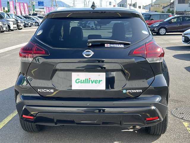 日産 キックス X 香川県 2022(令4)年 8.4万km ピュアブラック 純正９インチナビ/全方位カメラ/プロパイロット/ステアリングヒーター/デジタルインナーミラー/ＬＥＤヘッドライト/フルセグＴＶ/前後コーナーセンサー/ETC