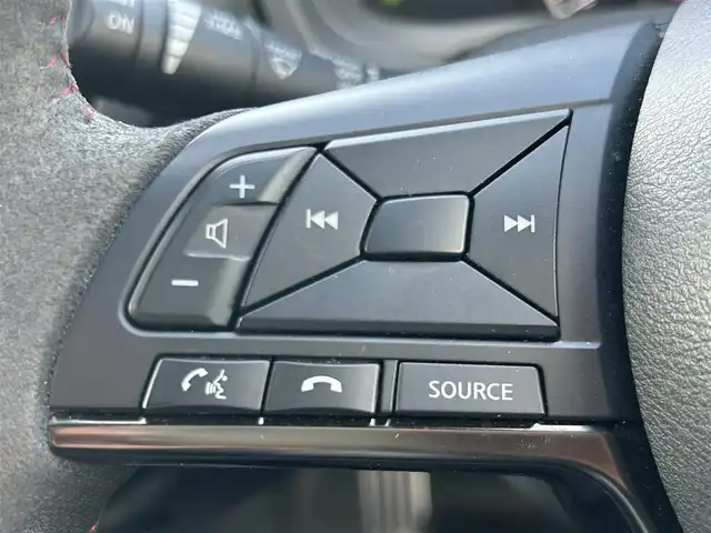 日産 ノート e－パワー ニスモ 静岡県 2018(平30)年 4.5万km ブリリアントホワイトパール 純正ナビ/（AM/FM/CD/DVD/BT)/ワンセグTV/アラウンドビューモニター/バックカメラ /インテリジェントルームミラー/スマートキー/プッシュスタート/エマージェンシーブレーキ/レーンキープアシスト/横滑り防止装置/電格ミラー/ドライブレコーダー/ETC/純正フロアマット/LEDヘッドライト