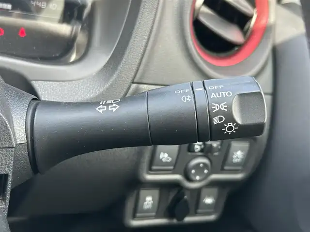日産 ノート e－パワー ニスモ 静岡県 2018(平30)年 4.5万km ブリリアントホワイトパール 純正ナビ/（AM/FM/CD/DVD/BT)/ワンセグTV/アラウンドビューモニター/バックカメラ /インテリジェントルームミラー/スマートキー/プッシュスタート/エマージェンシーブレーキ/レーンキープアシスト/横滑り防止装置/電格ミラー/ドライブレコーダー/ETC/純正フロアマット/LEDヘッドライト