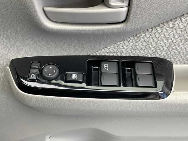 日産 デイズ X 長野県 2023(令5)年 1.8万km プレミアムサンシャインオレンジメタリック/シルキーホワイト 4WD/レンタアップ/社外メモリナビ&CD&DVD&BT/社外前方ドライブレコーダー/前席シートヒーター/バックカメラ/ETC/ハロゲンライト/オートライト/電動格納ミラー/純正14インチAW装着/社外フロアマット/プッシュスタート/スマートキー/取扱説明書/保証書