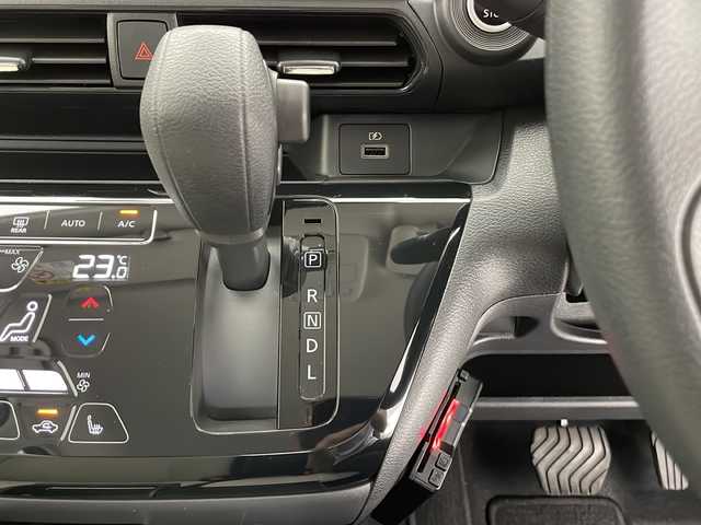 日産 デイズ X 長野県 2023(令5)年 1.8万km プレミアムサンシャインオレンジメタリック/シルキーホワイト 4WD/レンタアップ/社外メモリナビ&CD&DVD&BT/社外前方ドライブレコーダー/前席シートヒーター/バックカメラ/ETC/ハロゲンライト/オートライト/電動格納ミラー/純正14インチAW装着/社外フロアマット/プッシュスタート/スマートキー/取扱説明書/保証書