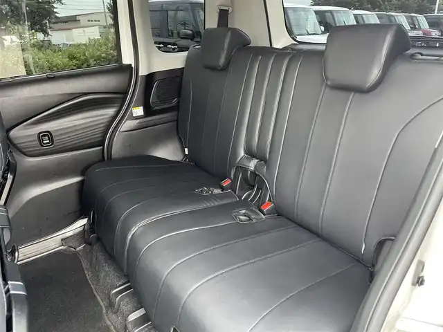 スズキ ソリオ HV MZ 山形県 2022(令4)年 4.4万km ピュアホワイトP 4WD/衝突軽減ブレーキ/両側パワースライドドア/全方位カメラ/純正10インチナビ/　【CD DVD SD USB BT】/フルセグTV/ETC/ステアリングスイッチ/レーダークルーズコントロール/アイドリングストップ/横滑り防止装置/シートヒーター/ミラーヒーター/純正アルミ/LEDライト/フォグランプ/ウィンカーミラー/純正フロアマット/ドアバイザー