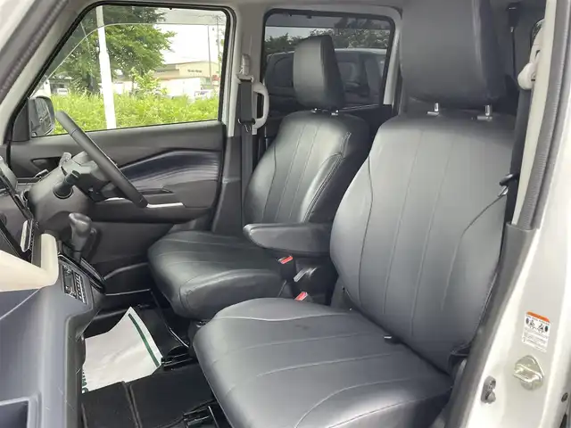スズキ ソリオ HV MZ 山形県 2022(令4)年 4.4万km ピュアホワイトP 4WD/衝突軽減ブレーキ/両側パワースライドドア/全方位カメラ/純正10インチナビ/　【CD DVD SD USB BT】/フルセグTV/ETC/ステアリングスイッチ/レーダークルーズコントロール/アイドリングストップ/横滑り防止装置/シートヒーター/ミラーヒーター/純正アルミ/LEDライト/フォグランプ/ウィンカーミラー/純正フロアマット/ドアバイザー
