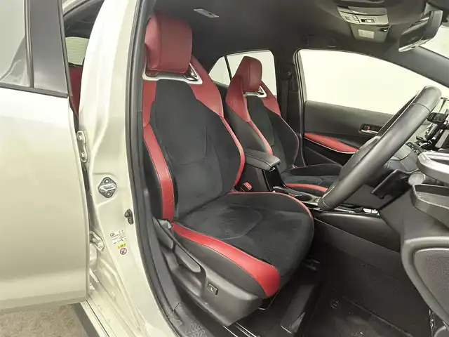 トヨタ カローラ スポーツ G Z 岡山県 2019(平31)年 5.2万km ホワイトパールクリスタルシャイン ＴＲＤエアロ/純正9インチＳＤナビゲーション/(CD/DVD/SD/BT/HDMI/フルセグTV)/バックモニター/ビルトインETC/純正ドライブレコーダー前方/前席シートヒーター/衝突軽減ブレーキ/レーダークルーズコントロール/レーンキープアシスト/オートハイビームアシスト/LEDオートヘッドライト/純正18インチAW/スマートキー
