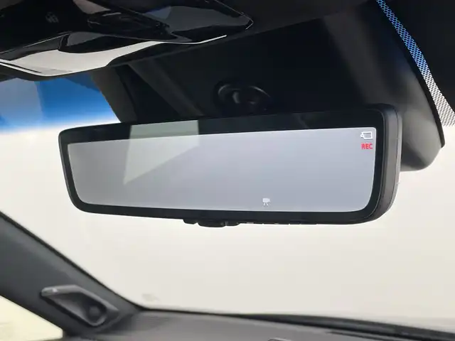 トヨタ ハリアー Z 群馬県 2022(令4)年 4.2万km プレシャスブラックパール 純正１２．３型ナビ　調光ガラスルーフ　全周囲カメラ　フルセグＴＶ　ＪＢＬプレミアムサウンド　デジタルインナーミラー　電動リアゲート　パワーシート　衝突被害軽減ブレーキ　ＢＳＭ　ＥＴＣ２．０　禁煙車