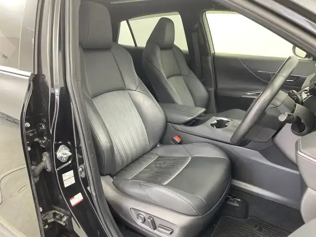 トヨタ ハリアー Z 群馬県 2022(令4)年 4.2万km プレシャスブラックパール 純正１２．３型ナビ　調光ガラスルーフ　全周囲カメラ　フルセグＴＶ　ＪＢＬプレミアムサウンド　デジタルインナーミラー　電動リアゲート　パワーシート　衝突被害軽減ブレーキ　ＢＳＭ　ＥＴＣ２．０　禁煙車
