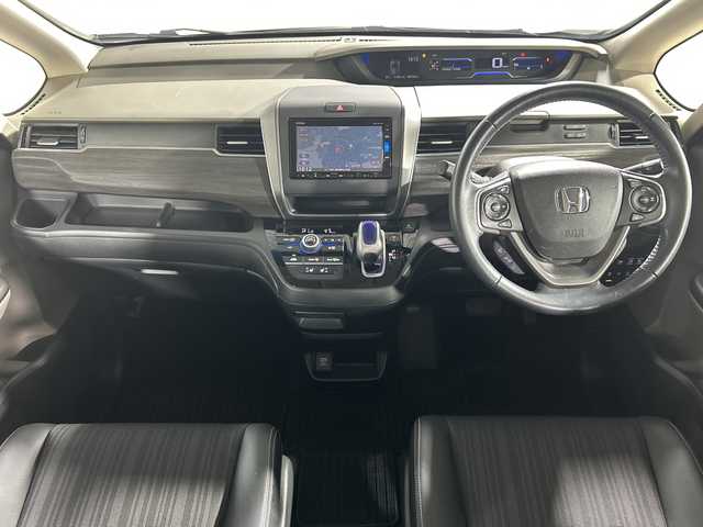 ホンダ フリード ハイブリット EX 神奈川県 2018(平30)年 7万km モダンスティールM 純正7型SDナビ/BT/フルセグ/CD/DVD/ETC/前後ドライブレコーダー/バックカメラ/前者追従クルーズコントロール/両側パワースライドドア/ステアリングリモコン/ハーフレザーシート/シートヒーター/ABS/横滑り防止装置