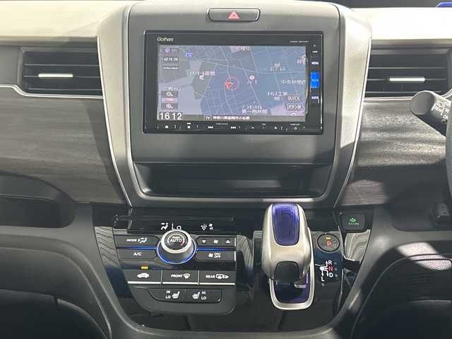 ホンダ フリード ハイブリット EX 神奈川県 2018(平30)年 7万km モダンスティールM 純正7型SDナビ/BT/フルセグ/CD/DVD/ETC/前後ドライブレコーダー/バックカメラ/前者追従クルーズコントロール/両側パワースライドドア/ステアリングリモコン/ハーフレザーシート/シートヒーター/ABS/横滑り防止装置