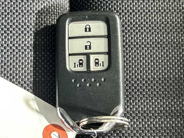 ホンダ フリード ハイブリット EX 神奈川県 2018(平30)年 7万km モダンスティールM 純正7型SDナビ/BT/フルセグ/CD/DVD/ETC/前後ドライブレコーダー/バックカメラ/前者追従クルーズコントロール/両側パワースライドドア/ステアリングリモコン/ハーフレザーシート/シートヒーター/ABS/横滑り防止装置