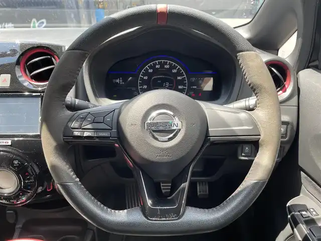 日産 ノート e－パワー ニスモ 滋賀県 2017(平29)年 3万km スーパーブラック 純正ナビ/Bluetooth/CD/DVD/SD/AUX/フルセグテレビ/アラウンドビューモニター/ETC/インテリジェントエマージェンシーブレーキ/車線逸脱警報/純正フロアマット/前後ドライブレコーダー/LEDヘッドライト/プッシュスタート /スマートキー/スペアキー