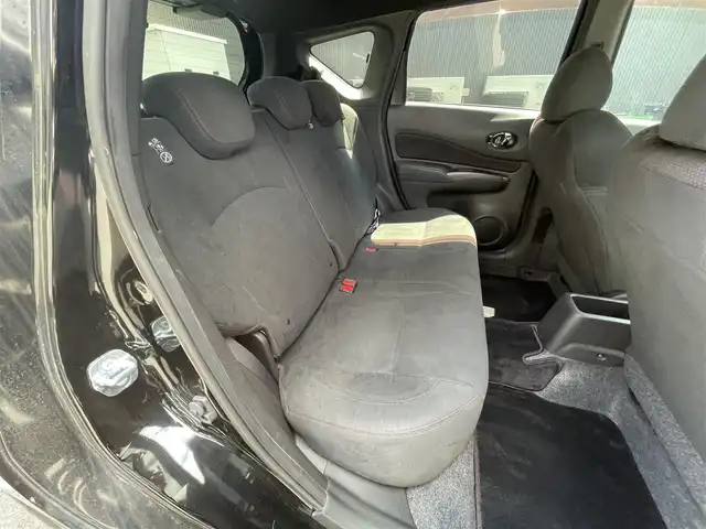 日産 ノート e－パワー ニスモ 滋賀県 2017(平29)年 3万km スーパーブラック 純正ナビ/Bluetooth/CD/DVD/SD/AUX/フルセグテレビ/アラウンドビューモニター/ETC/インテリジェントエマージェンシーブレーキ/車線逸脱警報/純正フロアマット/前後ドライブレコーダー/LEDヘッドライト/プッシュスタート /スマートキー/スペアキー