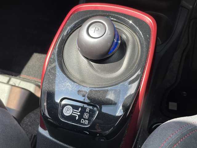 日産 ノート e－パワー ニスモ 愛知県 2017(平29)年 3万km スーパーブラック 純正ナビ/Bluetooth/CD/DVD/SD/AUX/フルセグテレビ/アラウンドビューモニター/ETC/インテリジェントエマージェンシーブレーキ/車線逸脱警報/純正フロアマット/前後ドライブレコーダー/LEDヘッドライト/プッシュスタート /スマートキー/スペアキー