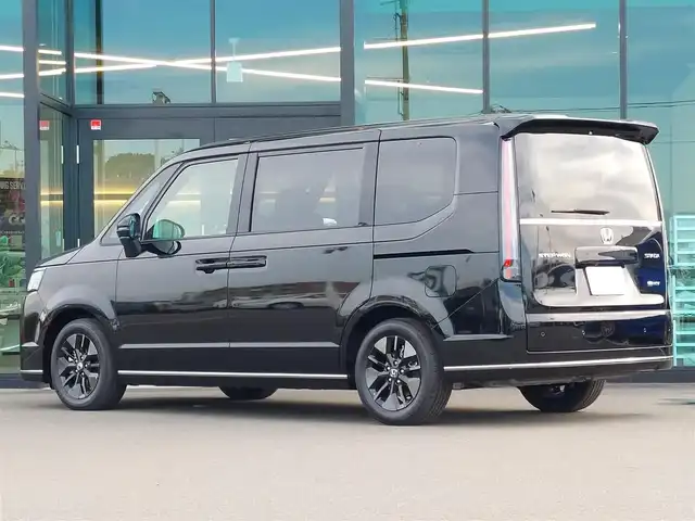 ホンダ ステップワゴン スパーダ eHEV 東京都 2025(令7)年 0.1千km クリスタルブラックパール 登録済未使用車/純正11.4インチナビ/バックカメラ/パドルシフト/両側パワースライドドア/パワーバックドア/ハーフレザーシート/シートヒーター/コーナーセンサー/ホンダセンシング/衝突軽減ブレーキ/路外逸脱抑制機能/アダプティブクルーズコントロール/ブラインドスポットモニター/オートハイビーム/LEDヘッドライト/スマートキー