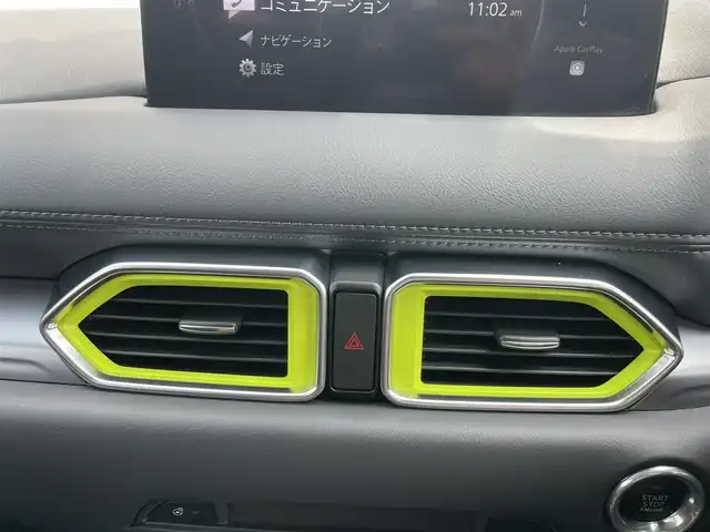 マツダ ＣＸ－５ XD フィールドジャーニー 神奈川県 2022(令4)年 2.9万km ソニックシルバーM i-アクティブセンス/・衝突軽減ブレーキ/レーンキープアシスト/・レーダークルーズコントロール/アダプティブヘッドライト/・クリアランスソナー/ブラインドスポットモニター/・誤発進/誤後進抑制/・ヘッドアップディスプレイ/純正10.25インチオプションナビ/・フルセグ/USB/BT/カープレイ/全方位カメラ/ステアリングスイッチ/ETC/MTモード/ハーフレザーシート/パワーシート(D席)/シートヒーター(D/N席)/LEDヘッドライト/オートライト/フォグライト/スマートキー/プッシュスタート/純正フロアマット/純正17インチAW