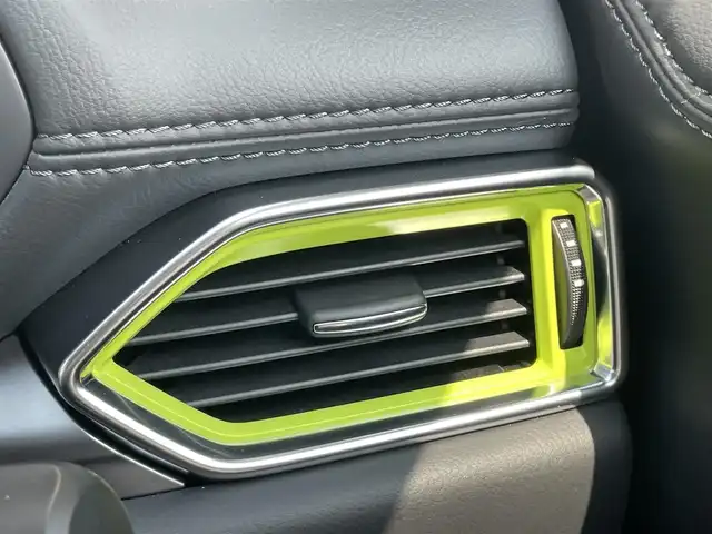 マツダ ＣＸ－５ XD フィールドジャーニー 神奈川県 2022(令4)年 2.9万km ソニックシルバーM i-アクティブセンス/・衝突軽減ブレーキ/レーンキープアシスト/・レーダークルーズコントロール/アダプティブヘッドライト/・クリアランスソナー/ブラインドスポットモニター/・誤発進/誤後進抑制/・ヘッドアップディスプレイ/純正10.25インチオプションナビ/・フルセグ/USB/BT/カープレイ/全方位カメラ/ステアリングスイッチ/ETC/MTモード/ハーフレザーシート/パワーシート(D席)/シートヒーター(D/N席)/LEDヘッドライト/オートライト/フォグライト/スマートキー/プッシュスタート/純正フロアマット/純正17インチAW