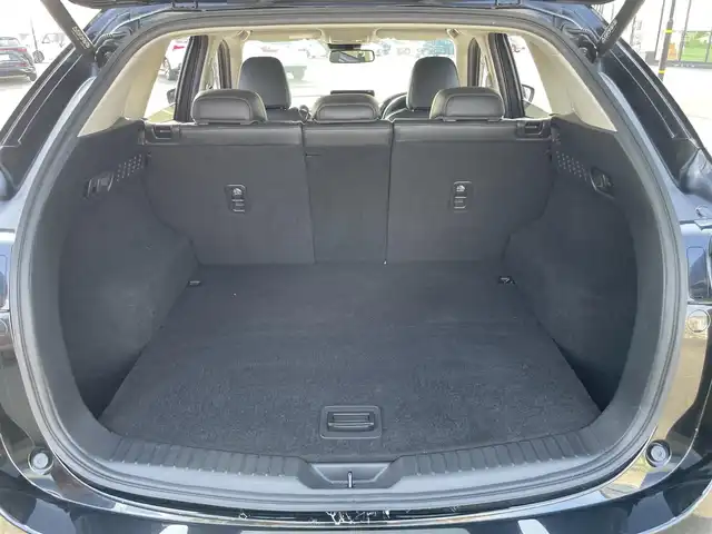 マツダ ＣＸ－５ XD Lパッケージ 茨城県 2022(令4)年 5万km ジェットブラックマイカ 純正ナビ/【ラジオ・BT・USB・TV】/パワーシート/シートメモリ/シートヒーター/ステアリングヒーター/サンルーフ/ワイヤレス充電/電動リアゲート/ヒルアシストコントロール/パドルシフト/ブレーキホールド/アイドリングストップ/レーダークルコン/ETC/全方位カメラ/前後コーナーセンサー/BSM/HUD