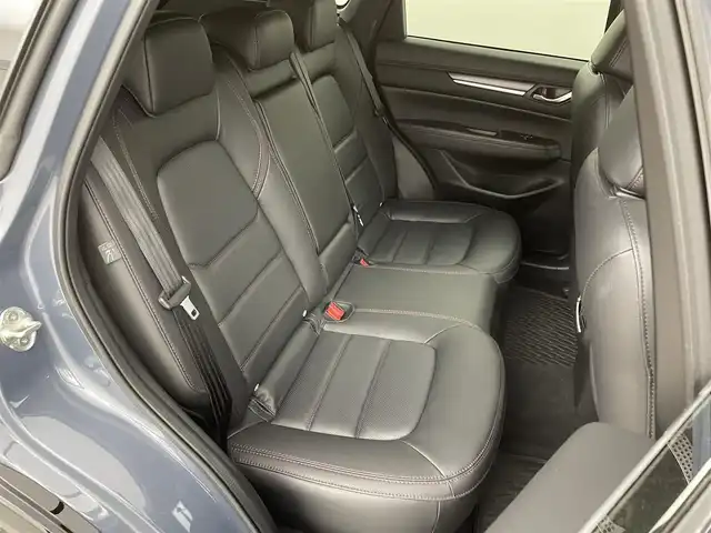 マツダ ＣＸ－５ XD スポーツアピアランス 福岡県 2023(令5)年 2.7万km ポリメタルグレーM 純正ＨＤＤナビ　/ＥＴＣ　/全方位カメラ　/ワイヤレス充電　/レーダークルーズコントロール　/レーンキープ　/コーナーセンサー　/前席シートヒーター　/ステアリングヒーター　/パワーシート　/パワーバックドア　/純正ＡＷ