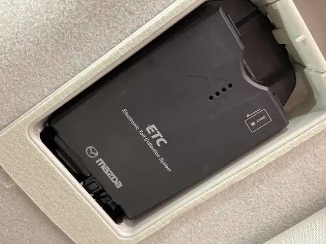 マツダ デミオ XD ツーリング Lパッケージ 栃木県 2015(平27)年 3.4万km ソウルレッドプレミアムメタリック ディーゼル/ターボ/純正ナビ/(CD/DVD/フルセグTV/Bluetooth/SD/USB)/バックカメラ/本革シート/衝突軽減ブレーキ/ETC/禁煙車/オートライト/LEDヘッドライト/パドルシフト/横滑り防止装置/フォグランプ/スマートキー/プッシュスタート/アイドリングストップ/ステアリングスイッチ/革巻きステアリング/ウィンカーミラー/電動格納ミラー/純正16インチアルミホイール/純正フロアマット