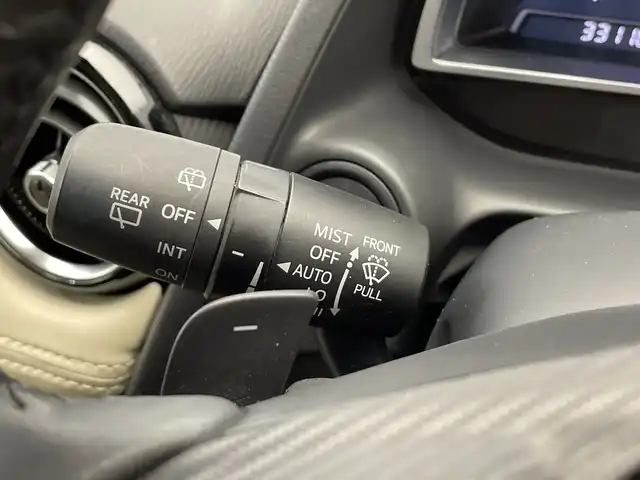 マツダ デミオ XD ツーリング Lパッケージ 栃木県 2015(平27)年 3.4万km ソウルレッドプレミアムメタリック ディーゼル/ターボ/純正ナビ/(CD/DVD/フルセグTV/Bluetooth/SD/USB)/バックカメラ/本革シート/衝突軽減ブレーキ/ETC/禁煙車/オートライト/LEDヘッドライト/パドルシフト/横滑り防止装置/フォグランプ/スマートキー/プッシュスタート/アイドリングストップ/ステアリングスイッチ/革巻きステアリング/ウィンカーミラー/電動格納ミラー/純正16インチアルミホイール/純正フロアマット