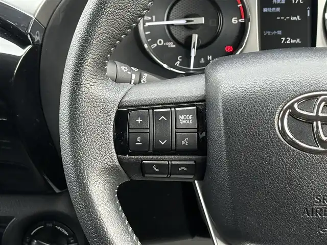 トヨタ ハイラックス Z 岩手県 2022(令4)年 2.1万km アティチュードブラックマイカ 禁煙車/4WD（切替）/ディーゼル/純正ナビ/→フルセグTV/Bluetooth/CD/DVD/FM/AM/バックカメラ/ステアリングスイッチ/横滑り防止装置/ダウンヒルアシストコントロール/コーナーセンサー/レーンキープアシスト/衝突軽減システム/オートライト/LDヘッドライト/フォグライト/〇プッシュスタート/〇電動格納ミラー/〇ウィンカーミラー/〇全席オートパワーウィンドウ/〇スマートキー/〇シガーソケット/〇ドアバイザー/〇取扱説明書/ETC/冬タイヤ社外アルミホイール車載