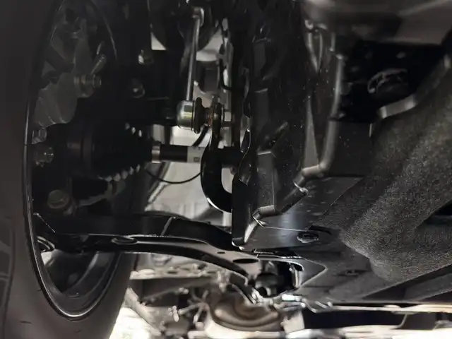 日産 セレナ e－パワー ハイウェイスター V 三重県 2025(令7)年 0.1千km プリズムホワイト 登録済未使用車/e-POWER/FF/インパネCVT/純正 12.3インチNissan Connectナビ*/（AM/FM/USB/iPod/TV/Bluetooth/HDMI/CarPlay/AndroidAuto）/11インチ 純正後席モニター*/アラウンドビューモニター（移動物検知機能付）/両側ハンズフリーオートスライドドア/ドライブレコーダー前後*/ETC2.0*/安全/・プロパイロット・緊急停止支援システム（SOSコール機能付）*/・エマージェンシーブレーキ/・衝突回避ステアリングアシスト/・LI（車線逸脱防止支援システム）＋LDW（車線逸脱警報）/・BSI（後側方衝突防止支援）＋BSW（後側方車両検知警報）/・RCTA（後退時車両検知警報）/・DA（ふらつき警報）/・踏み間違い衝突防止アシスト/・標識検知（進入禁止/最高速度/一時停止）/・フロント＆バックソナー/など/その他装備/・インテリジェントルームミラー*/・左右・後席独立オートエアコン/・オートライト/・LEDヘッドライト/・アダプティブLEDヘッドライト/・電動パーキングブレーキ/・ブレーキホールド/・USB充電ジャック（TYPE-Ax1、TYPE-Cx5）/・純正16inAW/・保/取/・スマートキーx2/など/*…OP