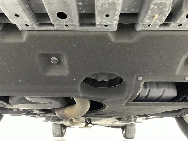 トヨタ ハリアー プログレス 福島県 2017(平29)年 5.3万km ブラック トヨタセーフティセンス/・衝突被害軽減システム/・車線逸脱防止機能/・コーナーセンサー/サンルーフ/純正9インチマルチナビ/・フルセグ/TV/BT/AD/AUX/USB/AM/FM/全方位カメラ/ACC/LEDオートライト/・フォグランプ/・オートハイビーム/ハーフレザーシート/・パワーシート/社外アルミホイール付きスタッドレスタイヤタイヤ/革ステアリング/・ステアリングリモコン/パワーゲート/電子パーキング/・ブレーキホールド/電動格納ミラー/・ウィンカーミラー/・オートミラー/アイドリングストップ/ATモード付MT/ETC2.0/ドラレコ/ドアバイザー/純正フロアマット/プッシュスタート/・スマートキー