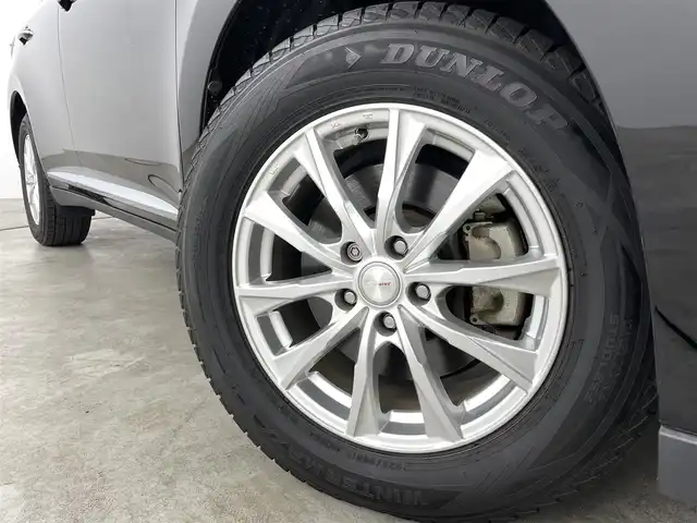 トヨタ ハリアー プログレス 福島県 2017(平29)年 5.3万km ブラック トヨタセーフティセンス/・衝突被害軽減システム/・車線逸脱防止機能/・コーナーセンサー/サンルーフ/純正9インチマルチナビ/・フルセグ/TV/BT/AD/AUX/USB/AM/FM/全方位カメラ/ACC/LEDオートライト/・フォグランプ/・オートハイビーム/ハーフレザーシート/・パワーシート/社外アルミホイール付きスタッドレスタイヤタイヤ/革ステアリング/・ステアリングリモコン/パワーゲート/電子パーキング/・ブレーキホールド/電動格納ミラー/・ウィンカーミラー/・オートミラー/アイドリングストップ/ATモード付MT/ETC2.0/ドラレコ/ドアバイザー/純正フロアマット/プッシュスタート/・スマートキー