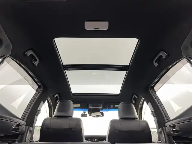 トヨタ ハリアー プログレス 福島県 2017(平29)年 5.3万km ブラック トヨタセーフティセンス/・衝突被害軽減システム/・車線逸脱防止機能/・コーナーセンサー/サンルーフ/純正9インチマルチナビ/・フルセグ/TV/BT/AD/AUX/USB/AM/FM/全方位カメラ/ACC/LEDオートライト/・フォグランプ/・オートハイビーム/ハーフレザーシート/・パワーシート/社外アルミホイール付きスタッドレスタイヤタイヤ/革ステアリング/・ステアリングリモコン/パワーゲート/電子パーキング/・ブレーキホールド/電動格納ミラー/・ウィンカーミラー/・オートミラー/アイドリングストップ/ATモード付MT/ETC2.0/ドラレコ/ドアバイザー/純正フロアマット/プッシュスタート/・スマートキー