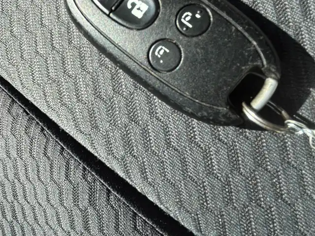 スズキ スペーシア X リミテッド 福岡県 2014(平26)年 5.5万km ブルーイッシュブラックパール3 SDナビ(iPod、USB)/両側電動スライドドア/衝突被害軽減システム/LEDオートライト/純正AW/バックカメラ/シートヒーター(D席＋N席)/ワンセグTV/サンシェード