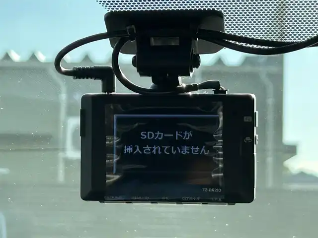 トヨタ アルファードハイブリット エグゼクティブ ラウンジ 埼玉県 2024(令6)年 1.8万km プラチナホワイトパールマイカ 純正ナビ（Bluetooth、CD、DVD、フルセグTV）/全方位カメラ/ETC2.0/サンルーフ/フリップダウン/電動リアゲート/前後ドラレコ/JBLサウンド/ワイヤレス充電/リラクゼーション機能/ワンオーナー/パーキングアシスト/4WD/100V充電/追従走行有クルコン/スペアキー/USB入力端子/オットマン/純正フロアマット/二列目までパワーシート・エアシート・シートヒーター/レザーシート/純正アルミ/LEDヘッド/クリアランスソナー/カーテンエアバッグ/オートマチックハイビーム