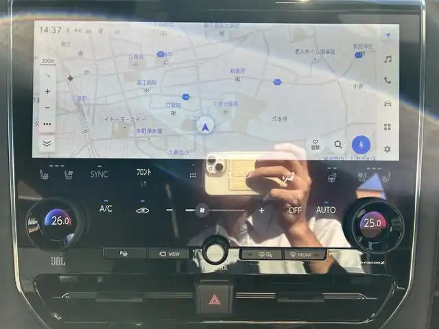 トヨタ アルファードハイブリット エグゼクティブ ラウンジ 埼玉県 2024(令6)年 1.8万km プラチナホワイトパールマイカ 純正ナビ（Bluetooth、CD、DVD、フルセグTV）/全方位カメラ/ETC2.0/サンルーフ/フリップダウン/電動リアゲート/前後ドラレコ/JBLサウンド/ワイヤレス充電/リラクゼーション機能/ワンオーナー/パーキングアシスト/4WD/100V充電/追従走行有クルコン/スペアキー/USB入力端子/オットマン/純正フロアマット/二列目までパワーシート・エアシート・シートヒーター/レザーシート/純正アルミ/LEDヘッド/クリアランスソナー/カーテンエアバッグ/オートマチックハイビーム