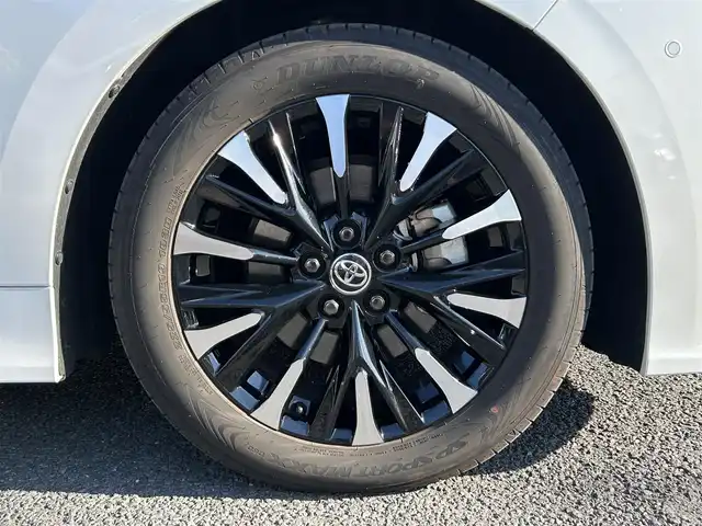 トヨタ アルファードハイブリット エグゼクティブ ラウンジ 埼玉県 2024(令6)年 1.8万km プラチナホワイトパールマイカ 純正ナビ（Bluetooth、CD、DVD、フルセグTV）/全方位カメラ/ETC2.0/サンルーフ/フリップダウン/電動リアゲート/前後ドラレコ/JBLサウンド/ワイヤレス充電/リラクゼーション機能/ワンオーナー/パーキングアシスト/4WD/100V充電/追従走行有クルコン/スペアキー/USB入力端子/オットマン/純正フロアマット/二列目までパワーシート・エアシート・シートヒーター/レザーシート/純正アルミ/LEDヘッド/クリアランスソナー/カーテンエアバッグ/オートマチックハイビーム