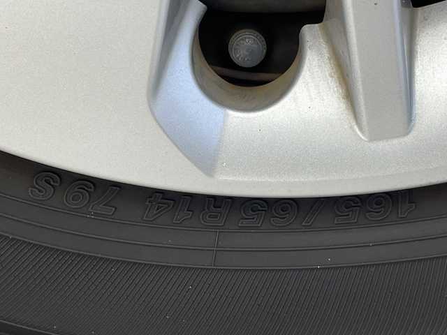 トヨタ パッソ モーダ　S 愛知県 2016(平28)年 1.4万km マゼンタベリーマイカM 衝突軽減システム/純正ナビ/バックカメラ/フルセグ/CD DVD/Bluetooth/コーナーセンサー/LEDヘッドライト/ステアリングスイッチ/スマートキー/プッシュスタート