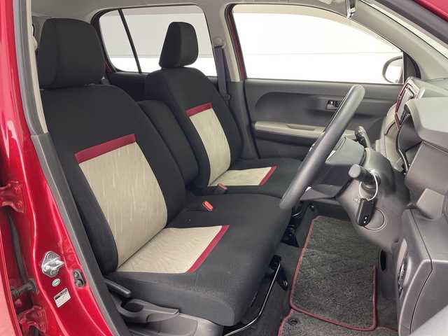 トヨタ パッソ モーダ　S 愛知県 2016(平28)年 1.4万km マゼンタベリーマイカM 衝突軽減システム/純正ナビ/バックカメラ/フルセグ/CD DVD/Bluetooth/コーナーセンサー/LEDヘッドライト/ステアリングスイッチ/スマートキー/プッシュスタート