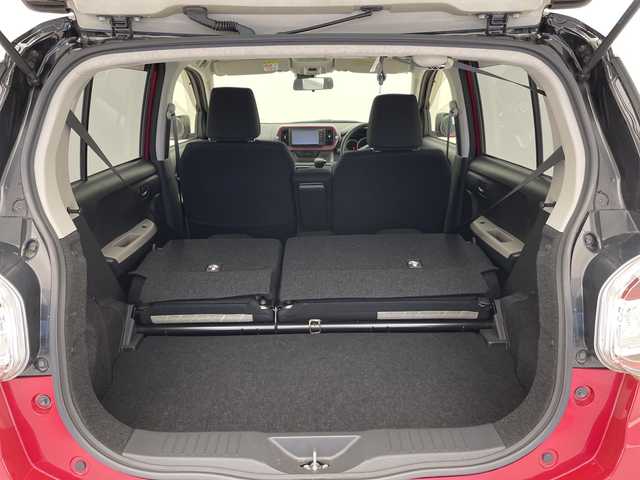 トヨタ パッソ モーダ　S 愛知県 2016(平28)年 1.4万km マゼンタベリーマイカM 衝突軽減システム/純正ナビ/バックカメラ/フルセグ/CD DVD/Bluetooth/コーナーセンサー/LEDヘッドライト/ステアリングスイッチ/スマートキー/プッシュスタート