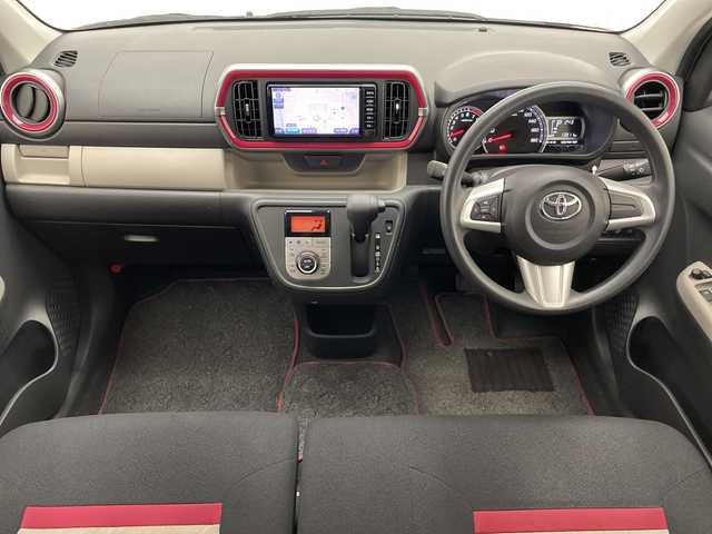 トヨタ パッソ モーダ　S 愛知県 2016(平28)年 1.4万km マゼンタベリーマイカM 衝突軽減システム/純正ナビ/バックカメラ/フルセグ/CD DVD/Bluetooth/コーナーセンサー/LEDヘッドライト/ステアリングスイッチ/スマートキー/プッシュスタート