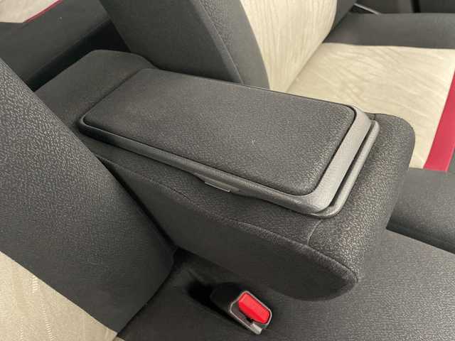 トヨタ パッソ モーダ　S 愛知県 2016(平28)年 1.4万km マゼンタベリーマイカM 衝突軽減システム/純正ナビ/バックカメラ/フルセグ/CD DVD/Bluetooth/コーナーセンサー/LEDヘッドライト/ステアリングスイッチ/スマートキー/プッシュスタート