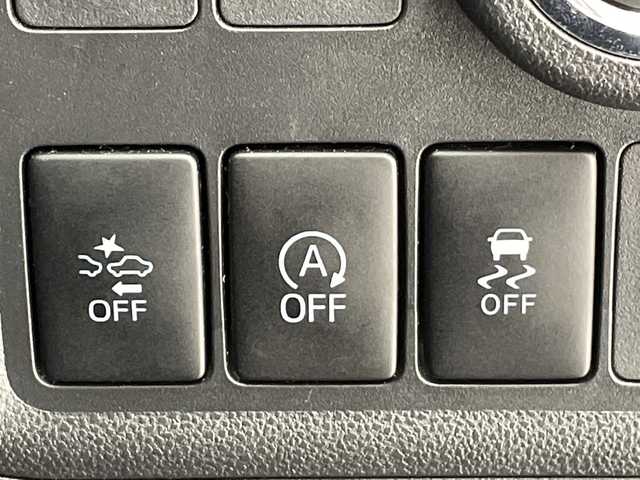 トヨタ パッソ モーダ　S 愛知県 2016(平28)年 1.4万km マゼンタベリーマイカM 衝突軽減システム/純正ナビ/バックカメラ/フルセグ/CD DVD/Bluetooth/コーナーセンサー/LEDヘッドライト/ステアリングスイッチ/スマートキー/プッシュスタート