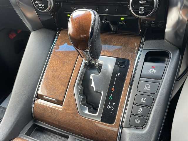 トヨタ アルファードハイブリット エグゼクティブ ラウンジ 山形県 2016(平28)年 6.4万km ラグジュアリーホワイトパールクリスタルシャインガラスフレーク 禁煙車/Toyota Safety Sense /・プリクラッシュセーフティ/・レーンディパーチャーアラート/・オートマチックハイビーム/・レーダークルーズコントロール/レザーシート/サンルーフ/JBLプレミアムサウンド/純正ナビ(CD.DVD.BT.USB.AUX)/パノラミックビューモニター/フルセグ/両側パワースライドドア/パワーバックドア/クリアランスソナー/シートヒーター/ステアリングヒーター/パワーシート/ETC/電動パーキングブレーキ/オートホールド/LEDヘッドライト/プッシュスタート/スマートキー