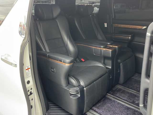 トヨタ アルファードハイブリット エグゼクティブ ラウンジ 山形県 2016(平28)年 6.4万km ラグジュアリーホワイトパールクリスタルシャインガラスフレーク 禁煙車/Toyota Safety Sense /・プリクラッシュセーフティ/・レーンディパーチャーアラート/・オートマチックハイビーム/・レーダークルーズコントロール/レザーシート/サンルーフ/JBLプレミアムサウンド/純正ナビ(CD.DVD.BT.USB.AUX)/パノラミックビューモニター/フルセグ/両側パワースライドドア/パワーバックドア/クリアランスソナー/シートヒーター/ステアリングヒーター/パワーシート/ETC/電動パーキングブレーキ/オートホールド/LEDヘッドライト/プッシュスタート/スマートキー