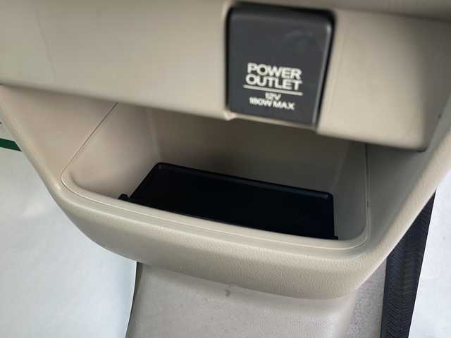 ホンダ Ｎ ＢＯＸ G Lパッケージ 岩手県 2014(平26)年 5.8万km ヒダマリアイボリーパール 4WD/純正ナビ(VXM-142VFi)/*CD/DVD/ラジオ/SD/Bluetooth/フルセグテレビ/バックカメラ/両側パワースライドドア/横滑り防止機能/スマートキー/プッシュスタート/ステアリングスイッチ/純正14inアルミホイール/純正フロアマット/電動格納ミラー/ウィンカーミラー/ドアバイザー