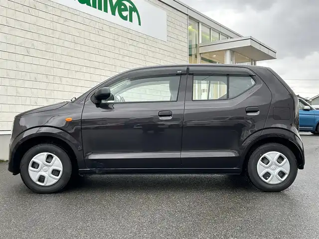 スズキ アルト F 山形県 2018(平30)年 2.9万km アーバンブラウンパールメタリック 5速マニュアル/CD/AM/FM/AUX/横滑り防止装置/ABS/パワステ/パワーウィンドウ/スタッドレスタイヤ車載/純正フロアマット/純正ドアバイザー