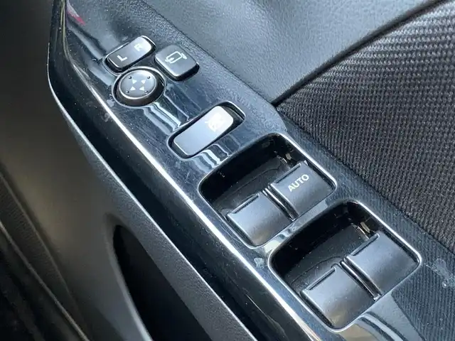 スズキ ワゴンＲ スティングレー X 福井県 2012(平24)年 5.2万km ブルーイッシュブラックパール3 KENWOODナビ/CD/DVD/AUX/ワンセグTV/アイドリングストップ/純正14インチアルミホイール/HIDオートライト/オートエアコン/ベンチシート/フォグランプ/LED室内灯/純正フロアマット/ドアバイザー/スマートキー/助手席アンダーボックス