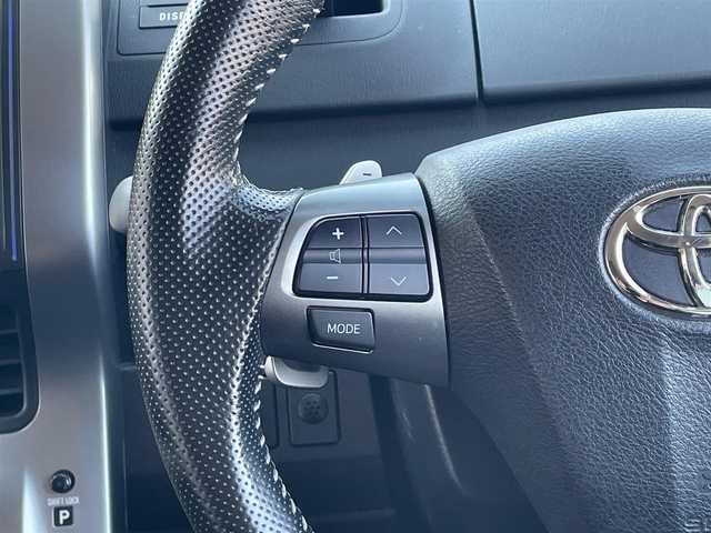 トヨタ ヴォクシー ZS 煌Ⅱ 佐賀県 2012(平24)年 10.4万km ホワイトパールクリスタルシャイン (株)IDOMが運営する【じしゃロン川越店】の自社ローン専用車両になります。こちらは現金またはオートローンご利用時の価格です。自社ローンご希望の方は別途その旨お申付け下さい/アルパインＨＤＤナビ/（AM/FM/CD/DVD)/バックカメラ　/両側パワースライドア　/ＥＴＣ　/フルセグＴＶ　/パドルシフト　/純正フロアマット　/ウインカミラー　/ドアバイザー　/ＨＩＤヘッドライト　/オートライト　/プッシュスタート