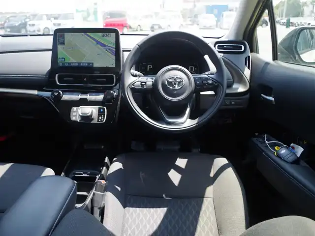 トヨタ アクア Z 千葉県 2021(令3)年 3.5万km クリアベージュメタリック Toyota Safety Sense/・プリクラッシュセーフティ/・レーンディパーチャーアラート/・オートハイビーム/・レーダークルーズコントロール/・RCTA（リヤクロストラフィックアラート）/・ブラインドスポットモニター/アイドリングストップ/10.5インチ純正コネクティッドナビ/地デジTV/【Bluetooth接続】/パノラミックビューモニター/ドライブレコーダー（前後撮影）【DC-DR652】/革巻きステアリング/ステアリングスイッチ/ETC/LEDヘッドライト/フォグライト/ウインカーミラー/クリアランスソナー/サイド/カーテンエアバッグ/スマートキー