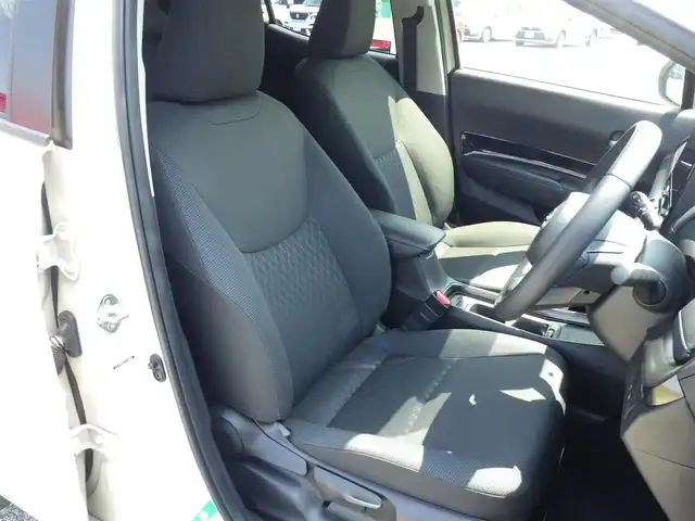 トヨタ アクア Z 千葉県 2021(令3)年 3.5万km クリアベージュメタリック Toyota Safety Sense/・プリクラッシュセーフティ/・レーンディパーチャーアラート/・オートハイビーム/・レーダークルーズコントロール/・RCTA（リヤクロストラフィックアラート）/・ブラインドスポットモニター/アイドリングストップ/10.5インチ純正コネクティッドナビ/地デジTV/【Bluetooth接続】/パノラミックビューモニター/ドライブレコーダー（前後撮影）【DC-DR652】/革巻きステアリング/ステアリングスイッチ/ETC/LEDヘッドライト/フォグライト/ウインカーミラー/クリアランスソナー/サイド/カーテンエアバッグ/スマートキー